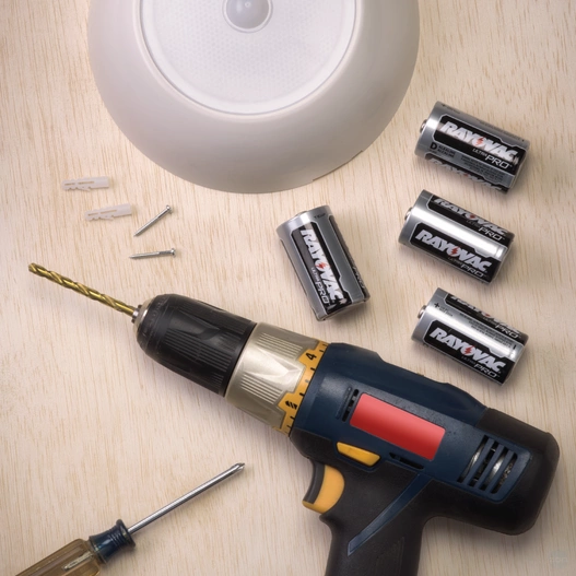 Lampa sufitowa LED na baterie UltraBright MB990 z czujnikiem ruchu