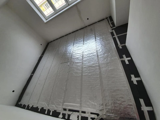 Zestaw mata grzewcza pod panele Etherma LT 9 m2 120W/m2 z termostatem eTouch Pro WiFi, białym