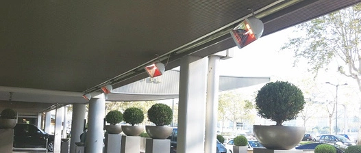 Promiennik podczerwieni Heliosa Hi-Design 66 2000W IPX5 biały